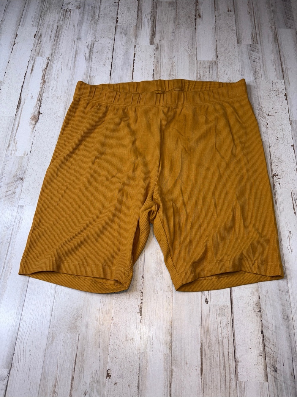 Old Navy women's plus size 2X ribbed biker shorts, Mustard color